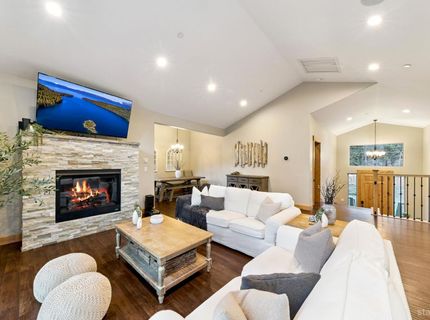 2820 Santa Claus Drive, South Lake Tahoe, CA 96150 Photo