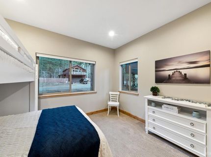 2820 Santa Claus Drive, South Lake Tahoe, CA 96150 Photo