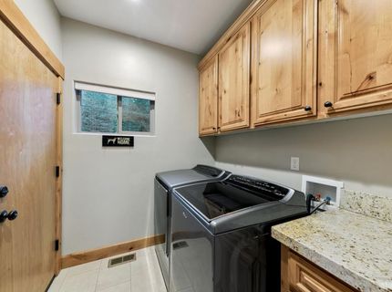 2820 Santa Claus Drive, South Lake Tahoe, CA 96150 Photo