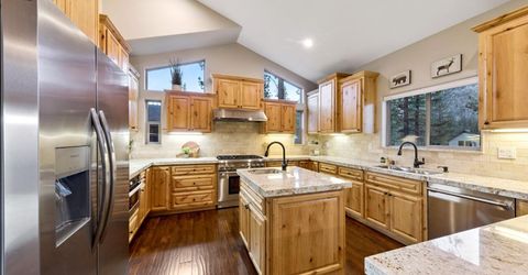 2820 Santa Claus Drive, South Lake Tahoe, CA 96150 Photo