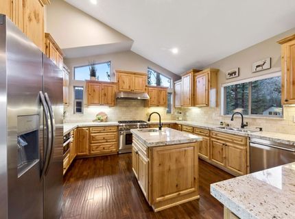 2820 Santa Claus Drive, South Lake Tahoe, CA 96150 Photo