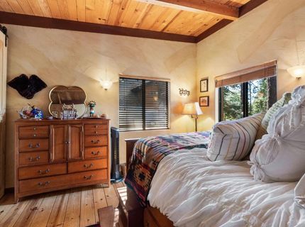 3724 Regina Road, South Lake Tahoe, CA 96150 Photo