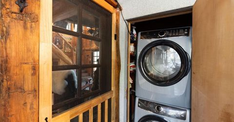 3724 Regina Road, South Lake Tahoe, CA 96150 Photo