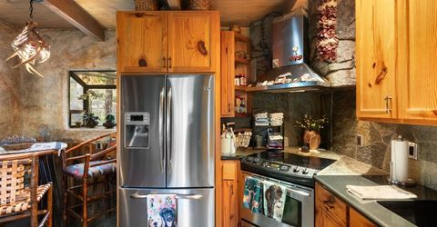 3724 Regina Road, South Lake Tahoe, CA 96150 Photo