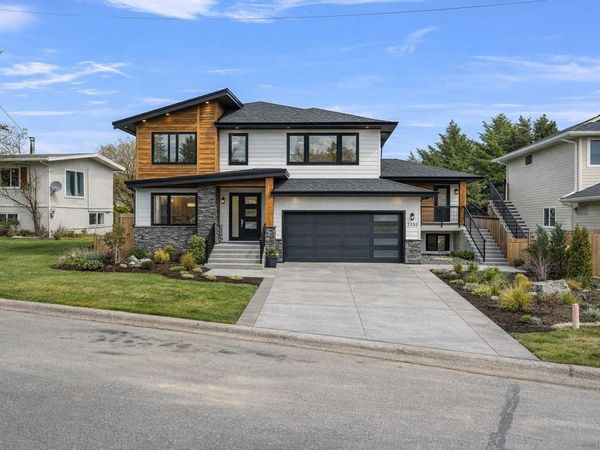 1539 Brook St, Crofton, BC V0R 1R0