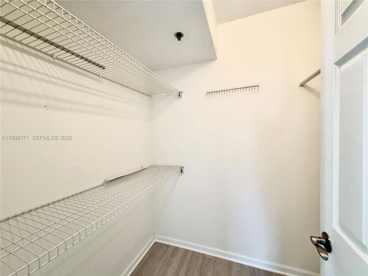 20515 E Country Club Dr , Unit 1642, Aventura, FL 33180 Photo