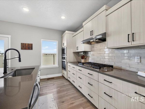 6025 S Catria Pl, Meridian, ID 83642