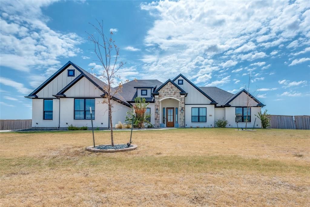 530 Evening Fire Drive, Waxahachie, TX 75167 Main Photo