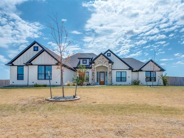 530 Evening Fire Drive, Waxahachie, TX 75167