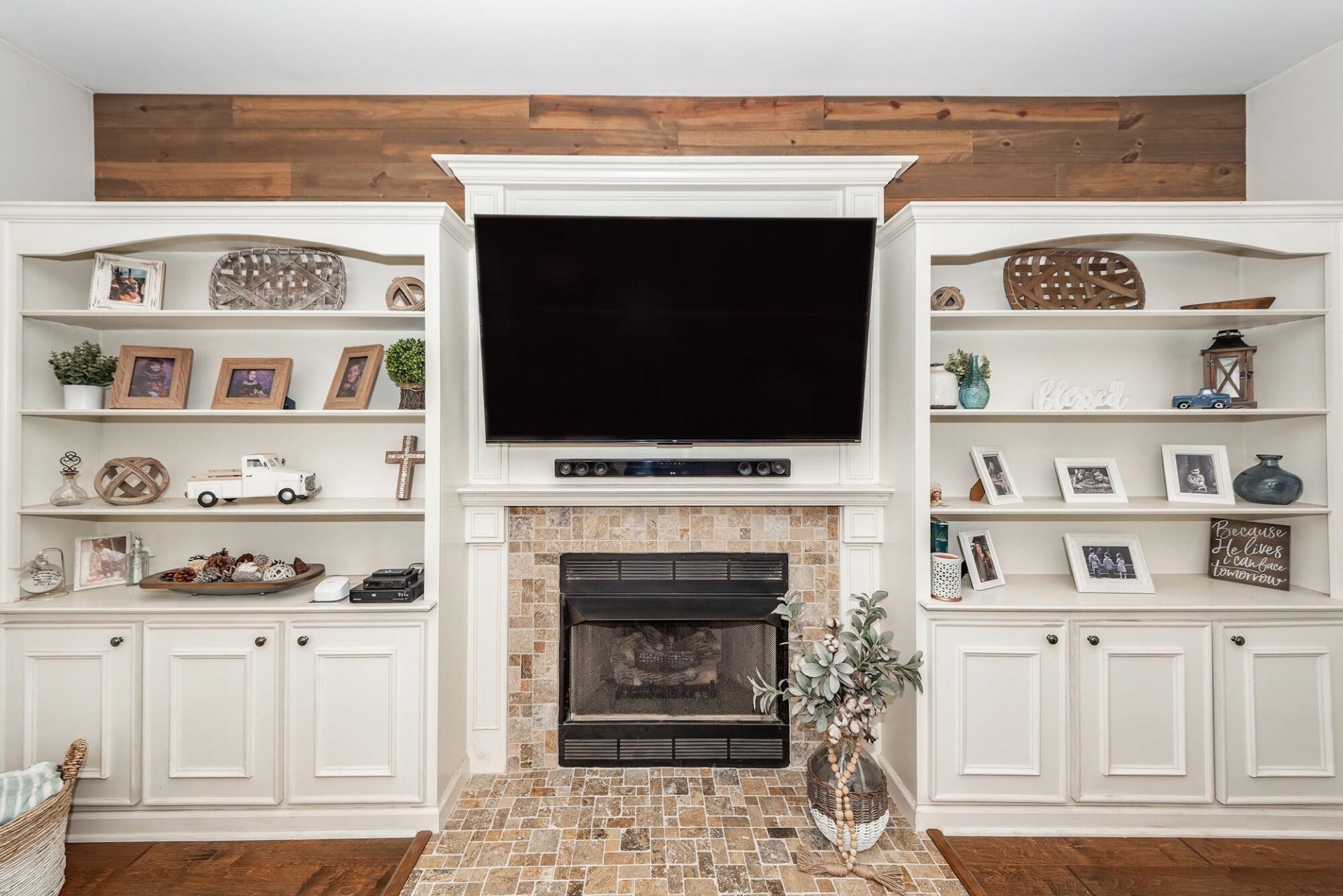 138 Guildford Drive Photo 22