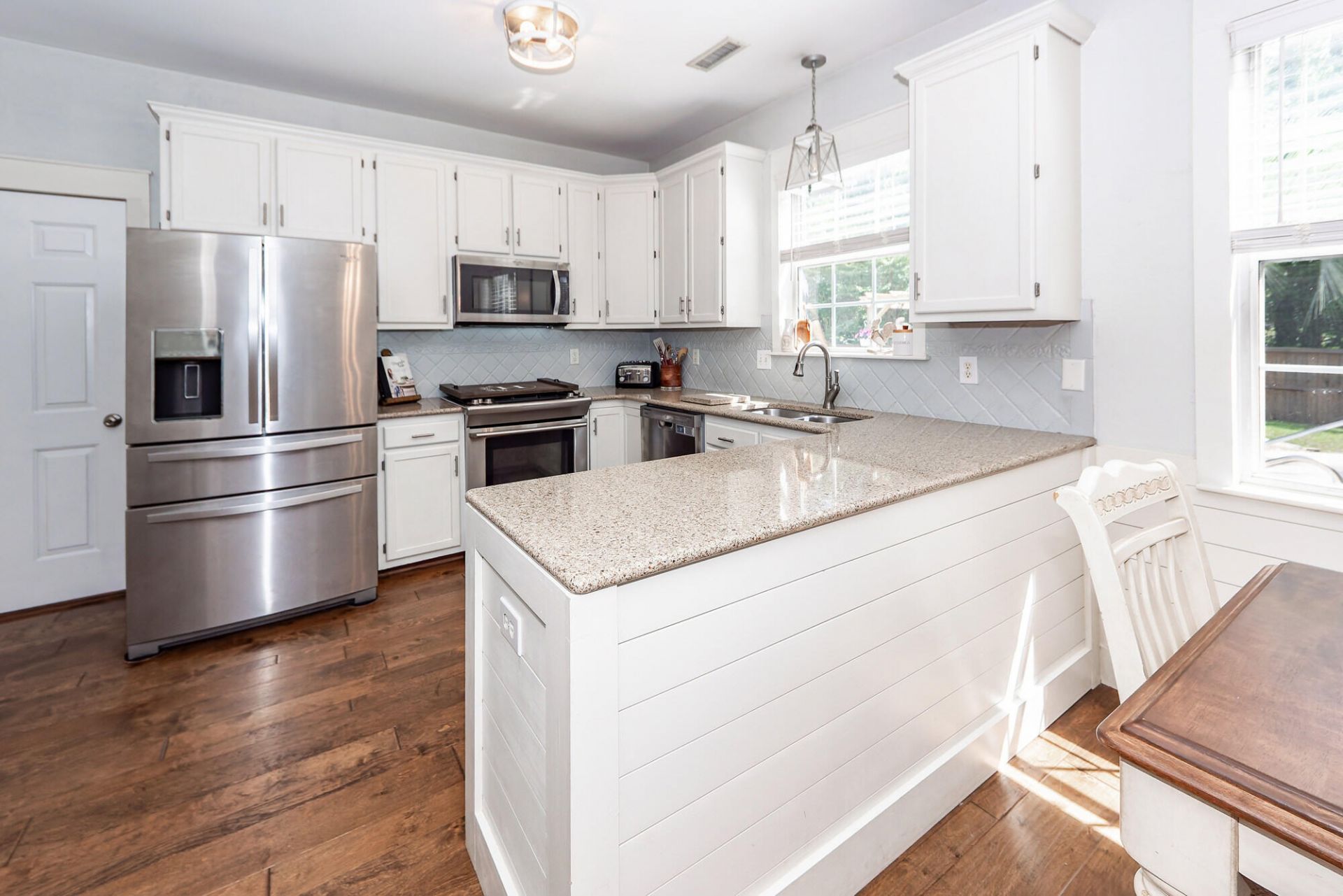 138 Guildford Drive Photo 28