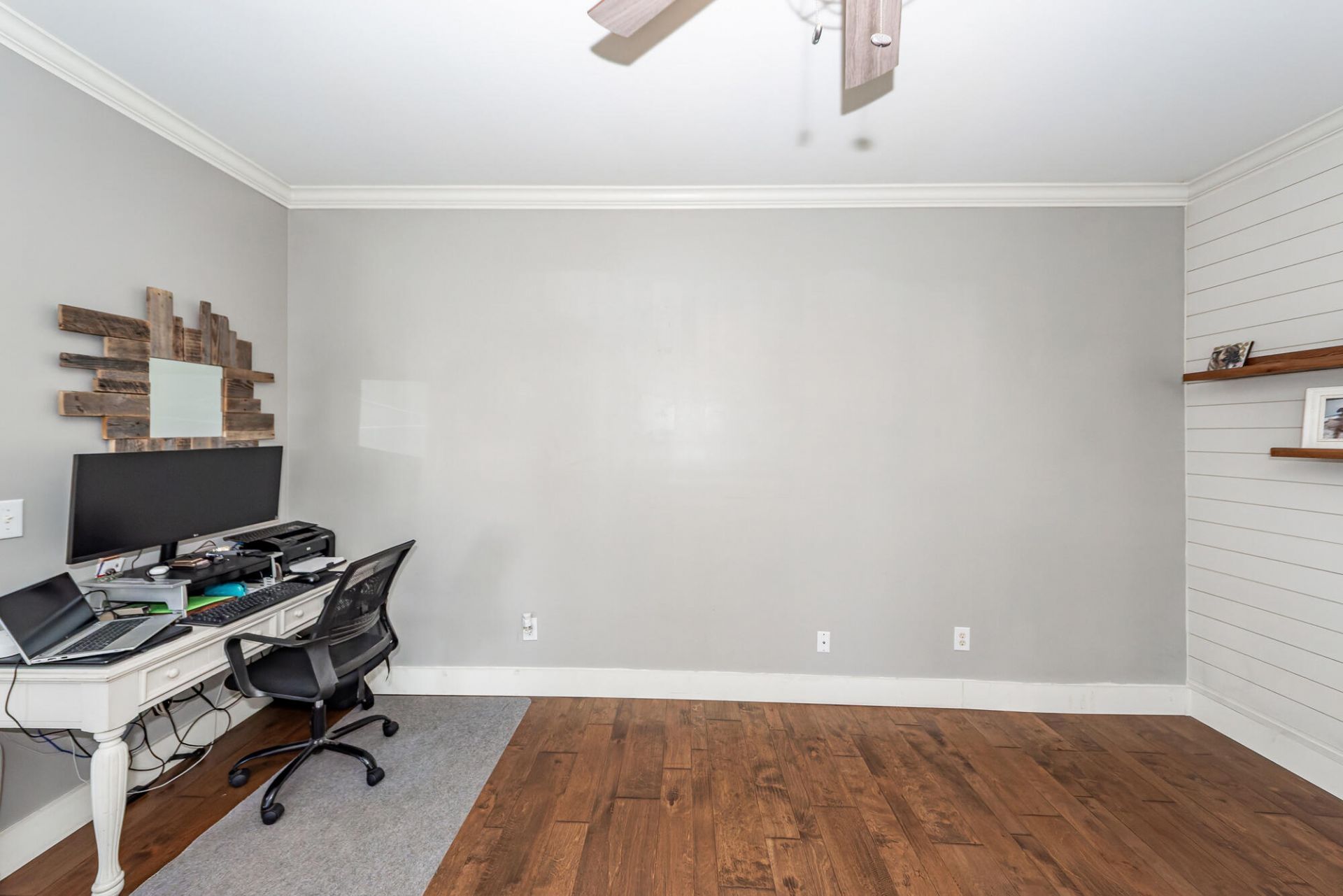 138 Guildford Drive Photo 35