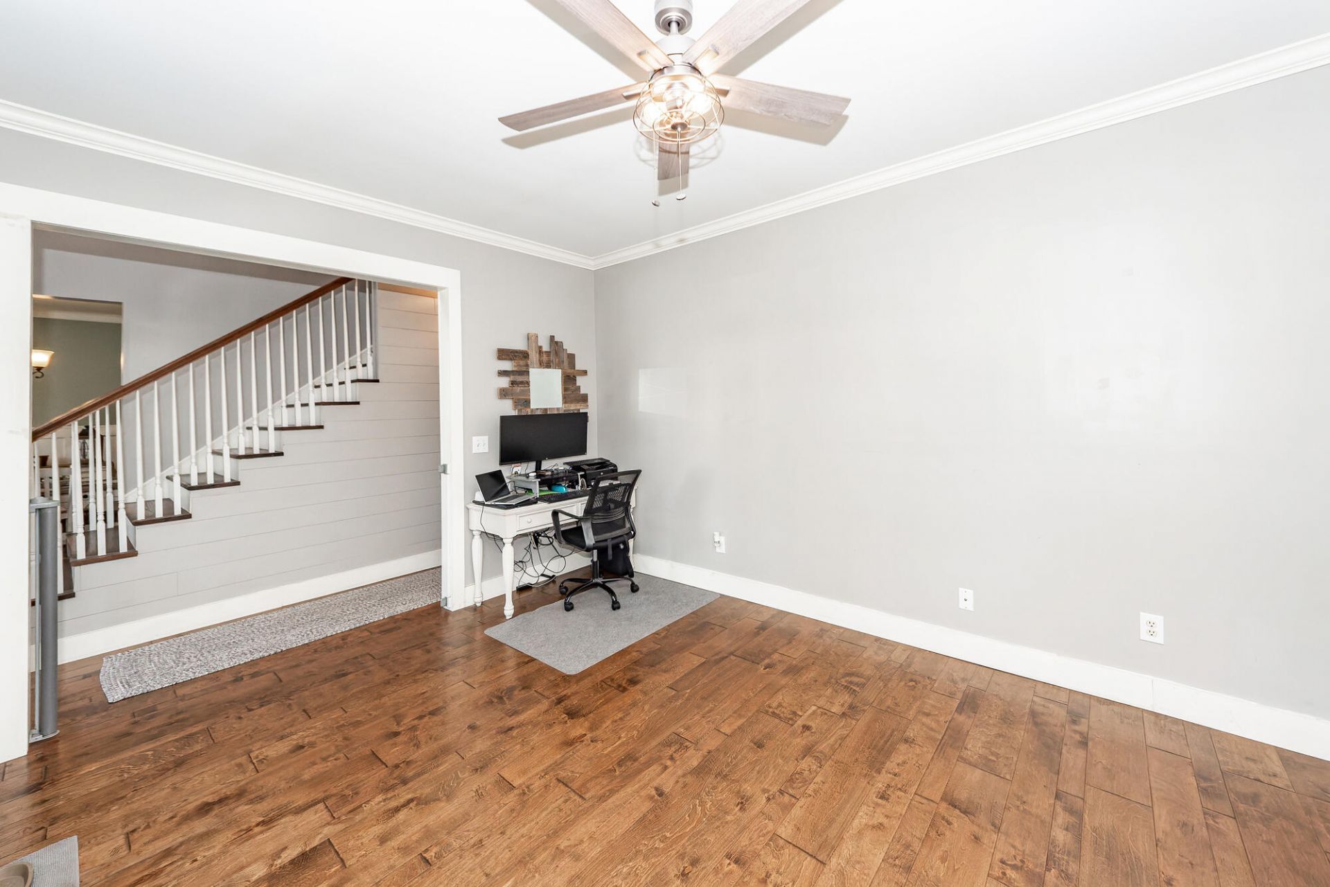 138 Guildford Drive Photo 36