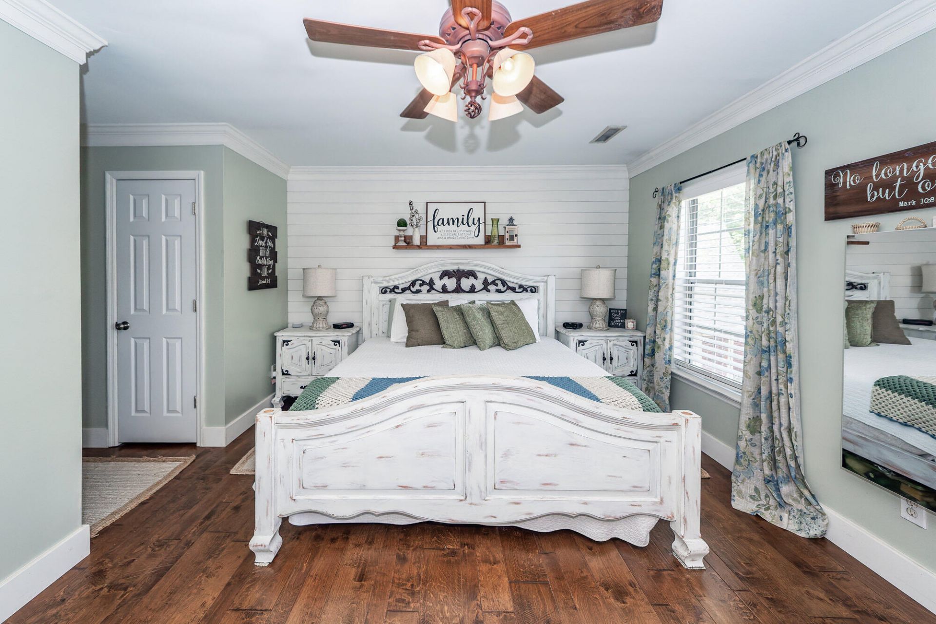 138 Guildford Drive Photo 41