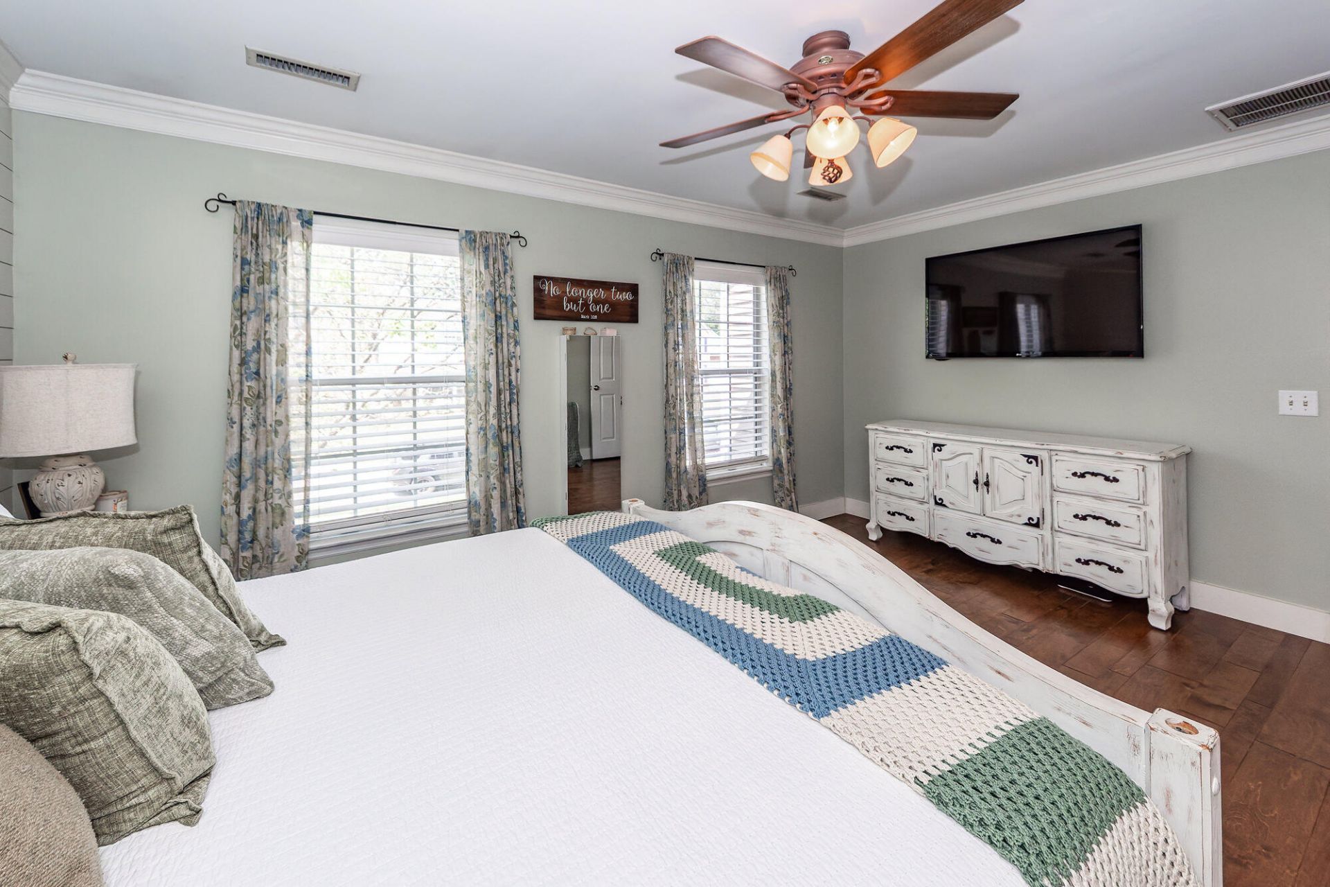 138 Guildford Drive Photo 43