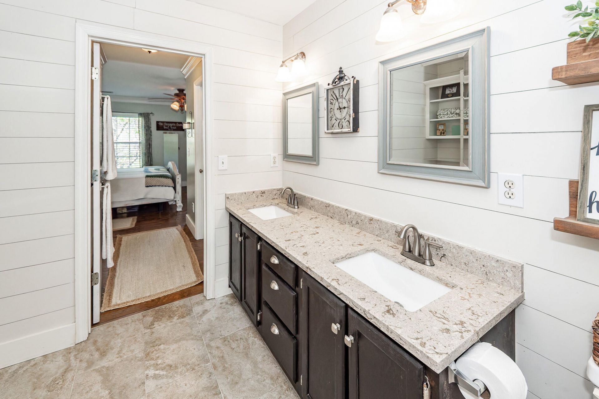 138 Guildford Drive Photo 45