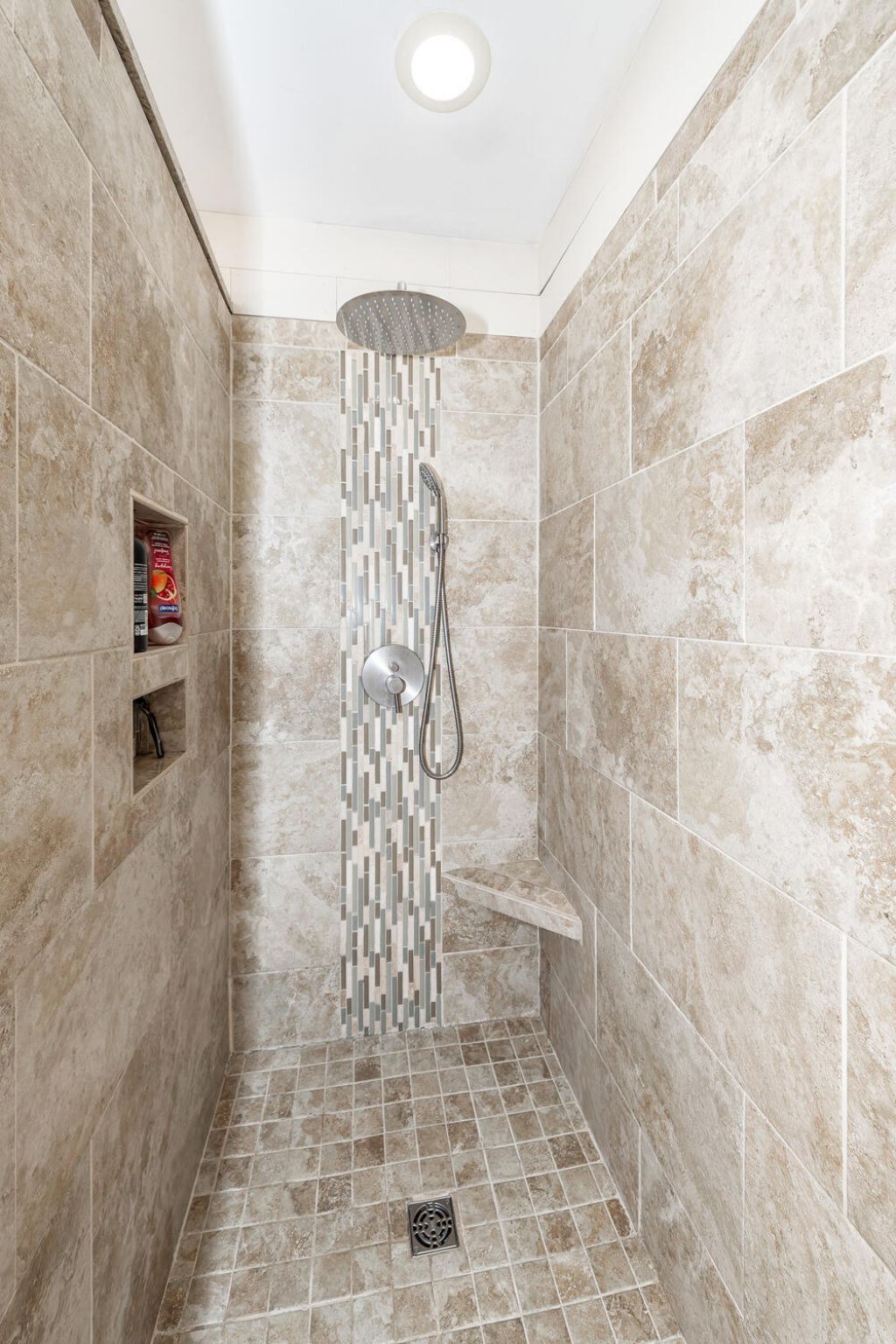 138 Guildford Drive Photo 48