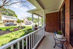 138 Guildford Drive photo 4