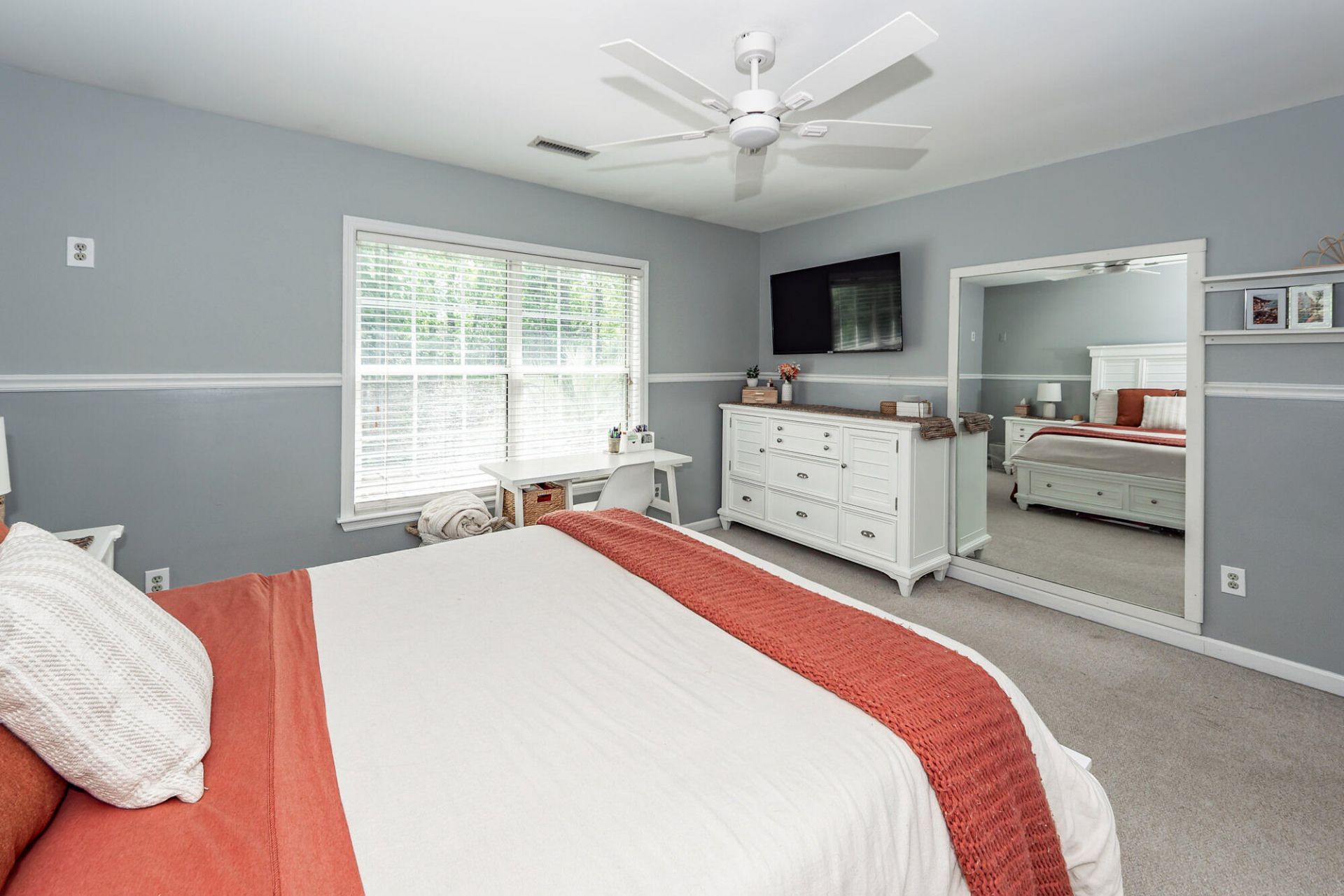 138 Guildford Drive Photo 54