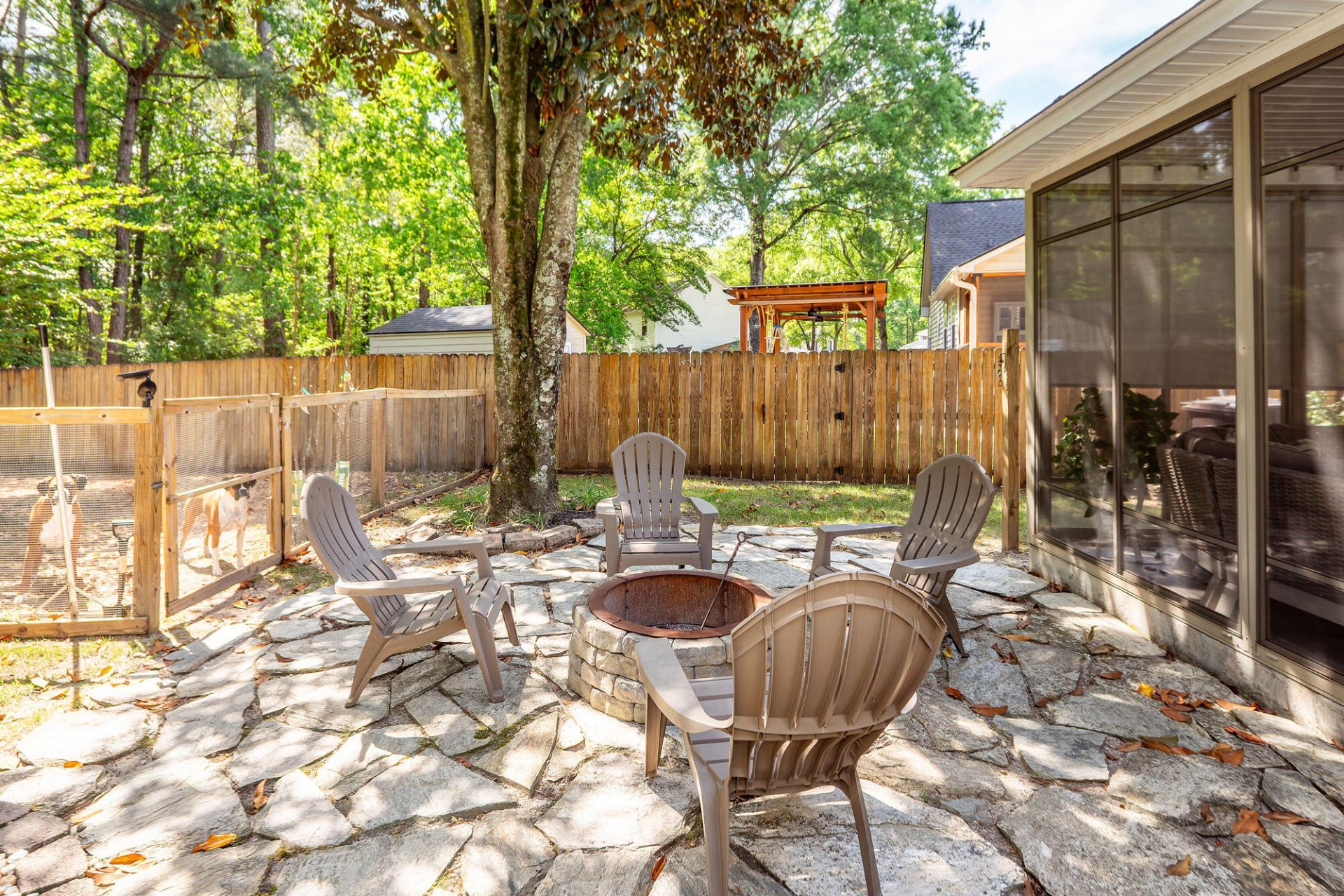 138 Guildford Drive Photo 66