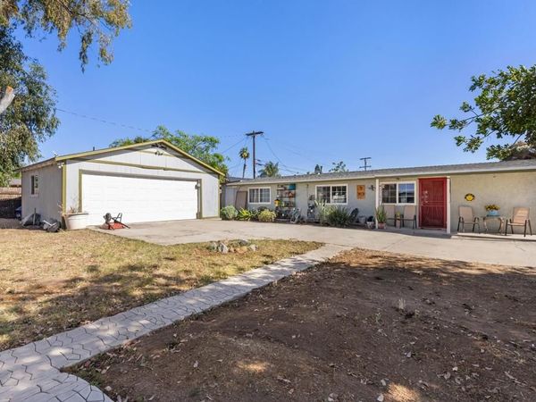 559 Lindsay Street, El Cajon, CA 92020