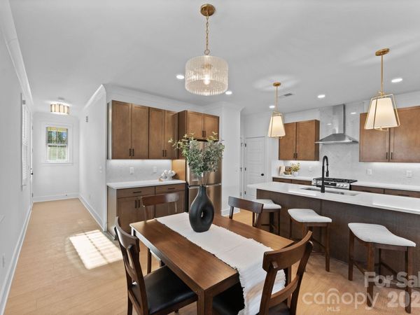 824 Garringer Place , Charlotte, NC 28208