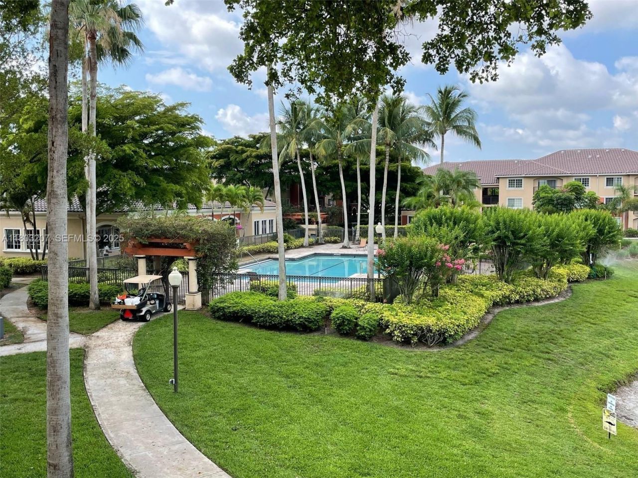 4191 N Haverhill Road, Unit 409, West Palm Beach, FL 33417 Photo