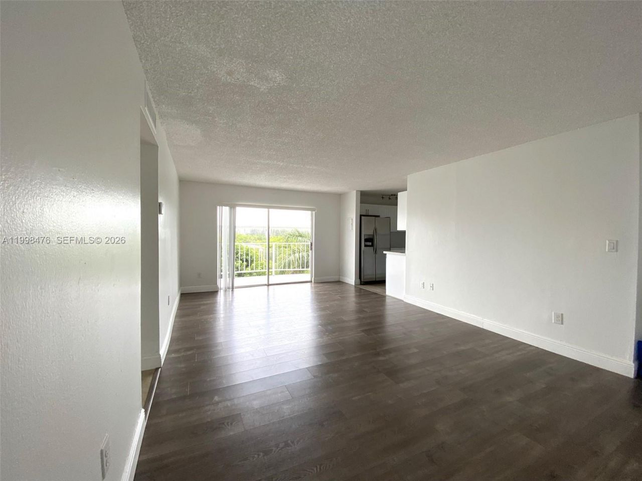 494 NW 165th St Rd, Unit C-601, Miami, FL 33169 Photo
