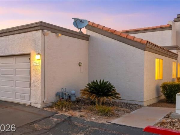 2124 Pebble Creek Lane , Laughlin, NV 89029