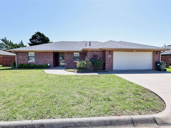 2211 Hines, Sulphur, OK 73086