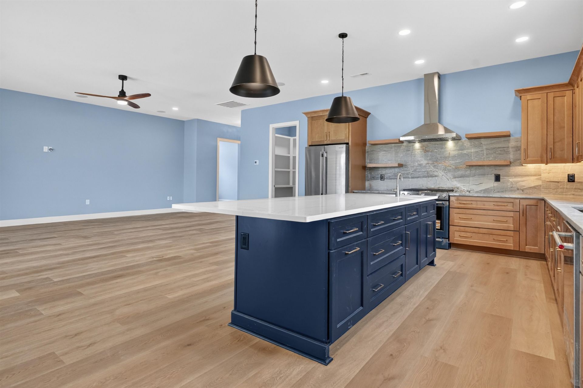 986 Shipmaster Ave. Photo 17
