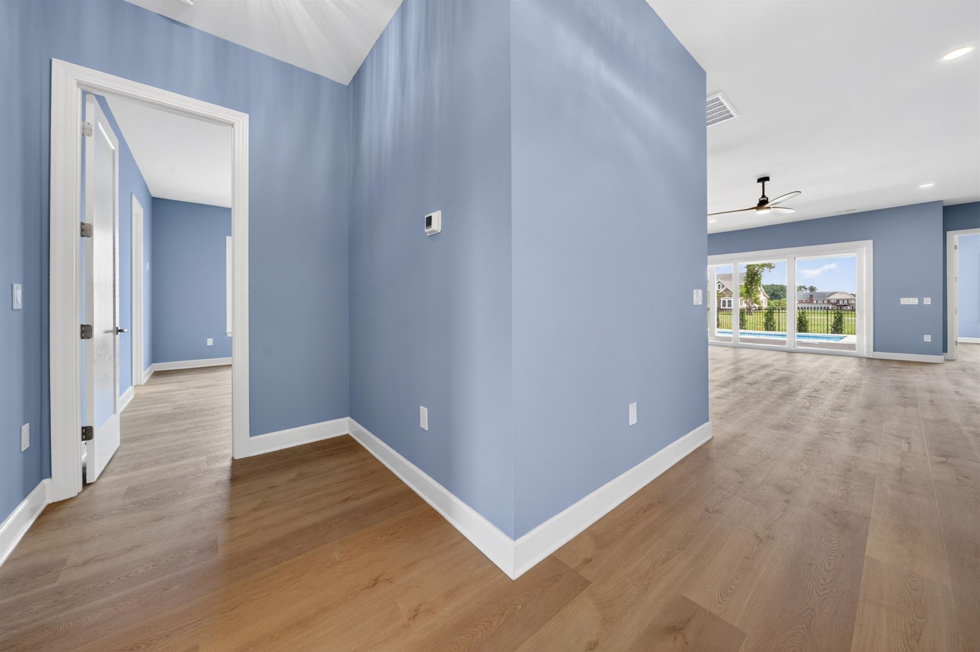 986 Shipmaster Ave. Photo 7