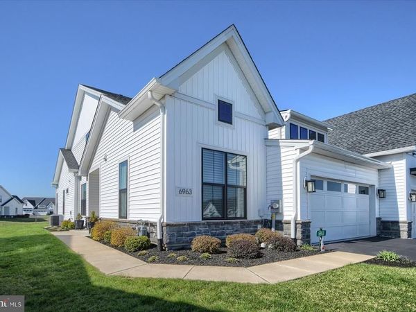 6963 MAPLE DRIVE , BATH, PA 18014