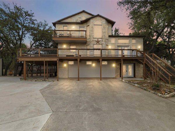 2232 Glenn DR, Canyon Lake, TX 78133