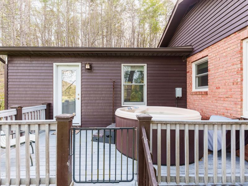 19369 Wagner Road, Laurelville, OH 43135 Photo 4