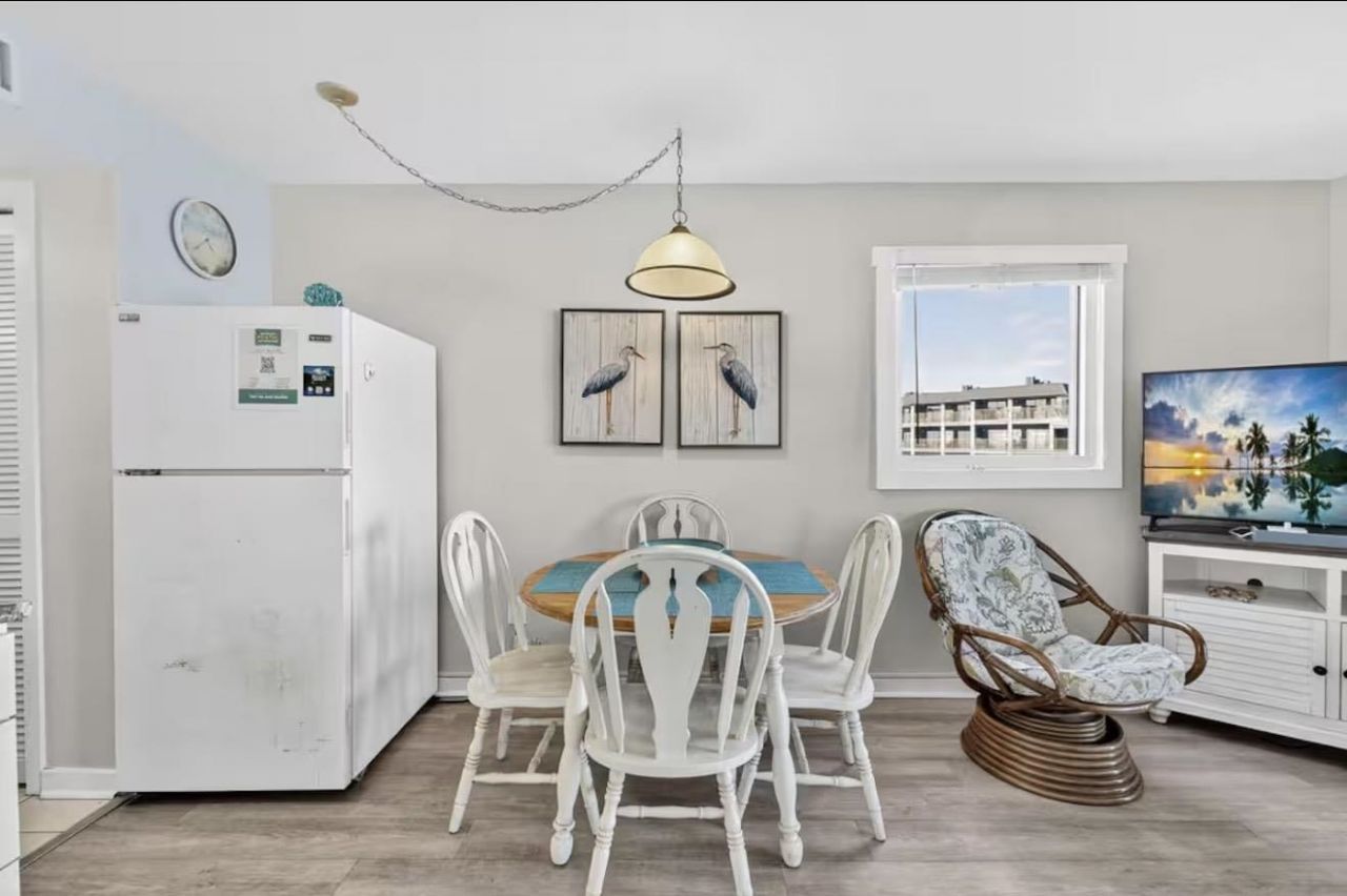 5905 S Kings Hwy. Photo 8