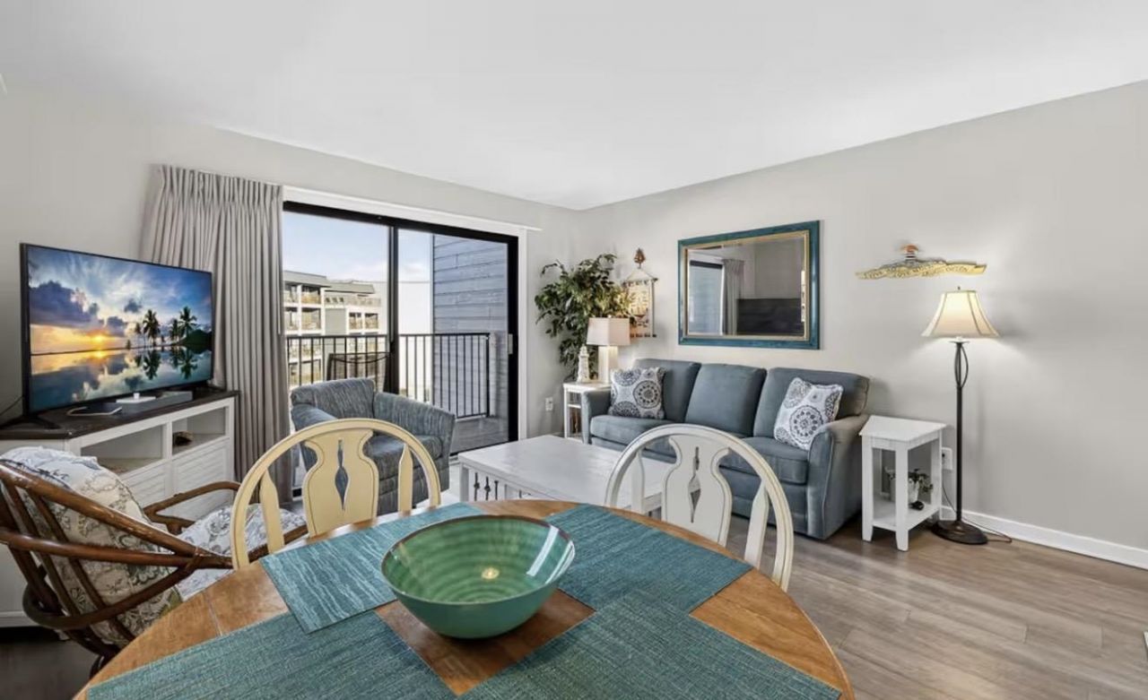 5905 S Kings Hwy. Photo 9