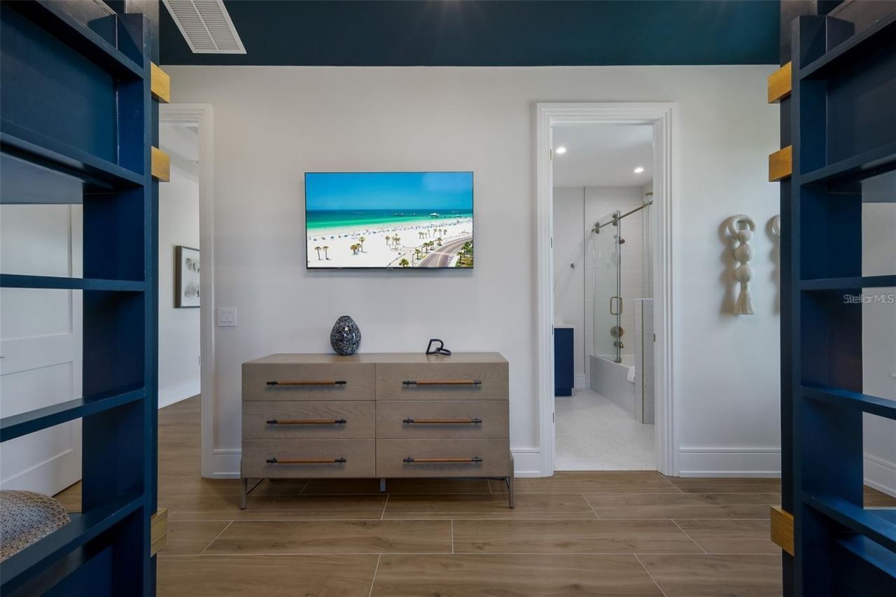 119 Mckinley Drive , Sarasota, FL 34236 Photo