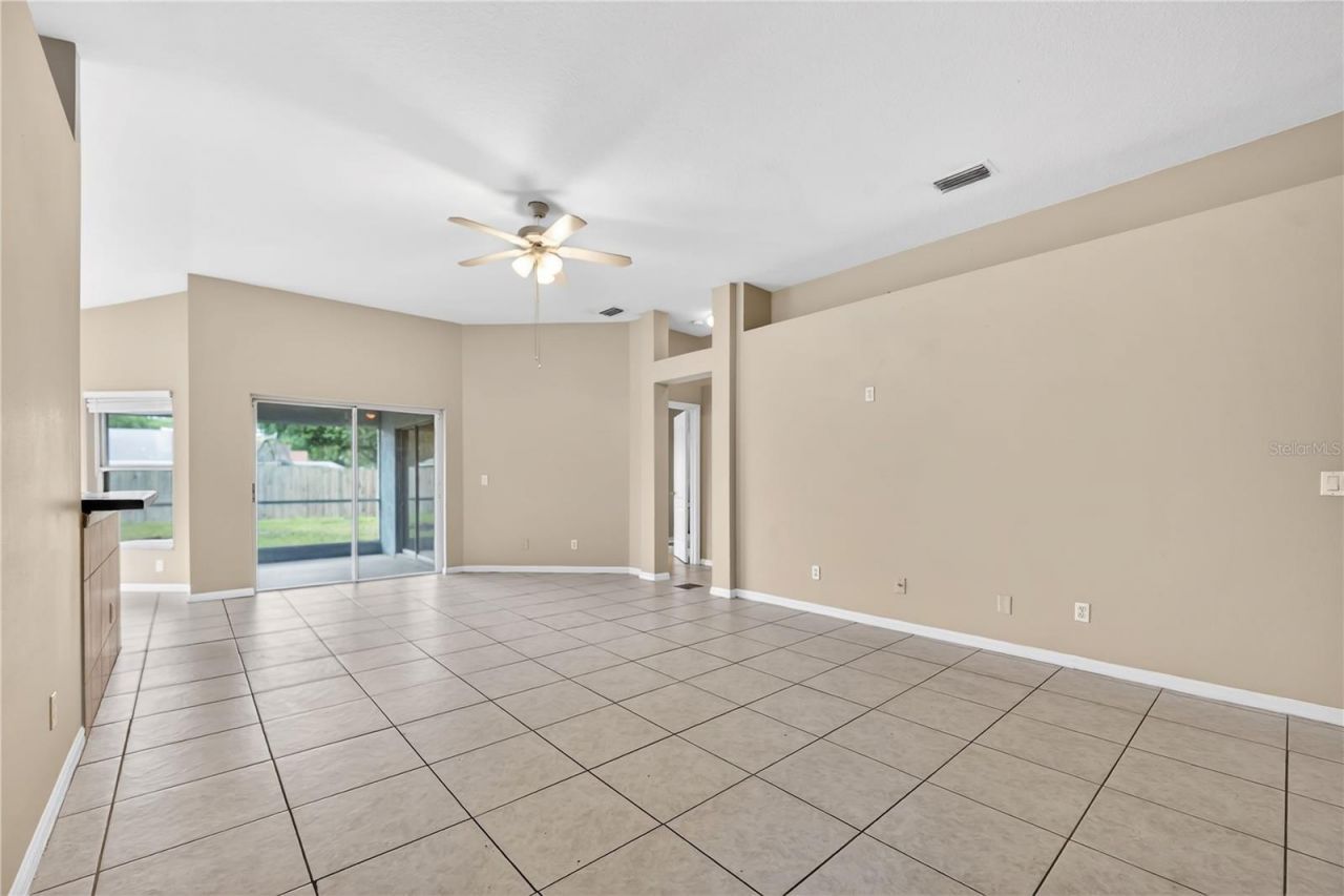 1461 Lake Shore Ranch Drive, Seffner, FL 33584 Photo