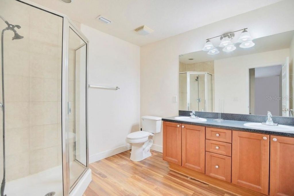 155 Pearl Lake Causeway, Unit 206, Altamonte Springs, FL 32714 Photo