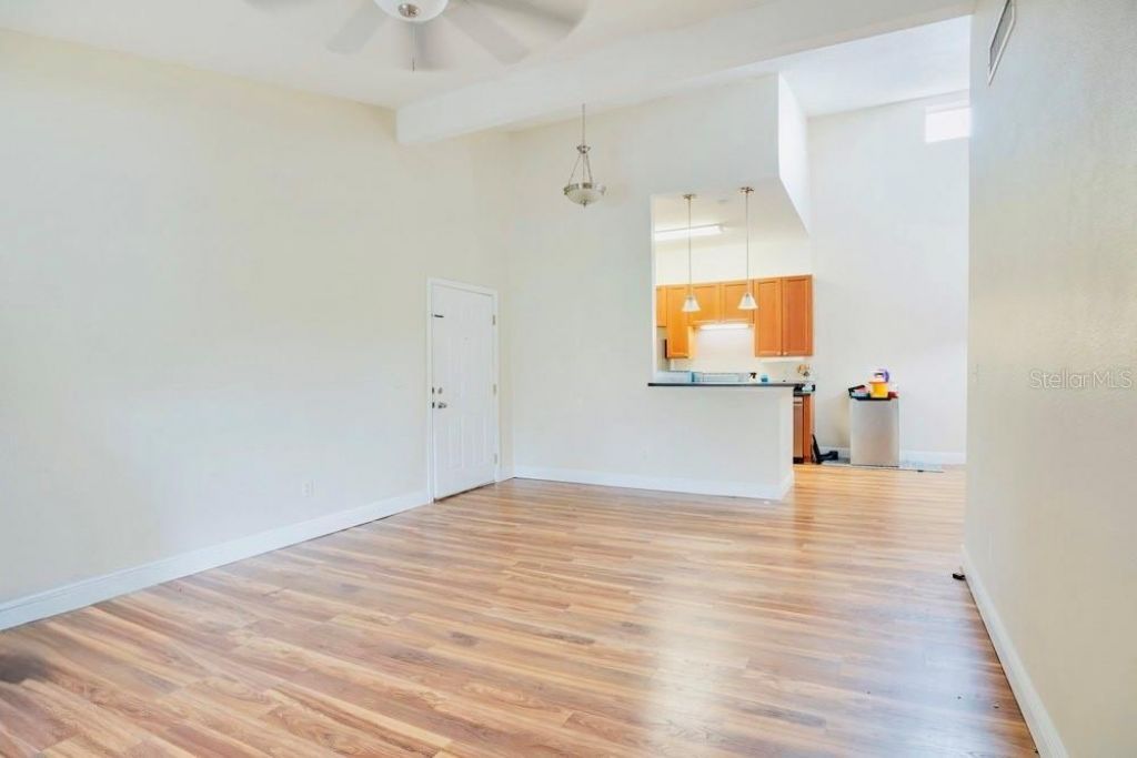 155 Pearl Lake Causeway, Unit 206, Altamonte Springs, FL 32714 Photo