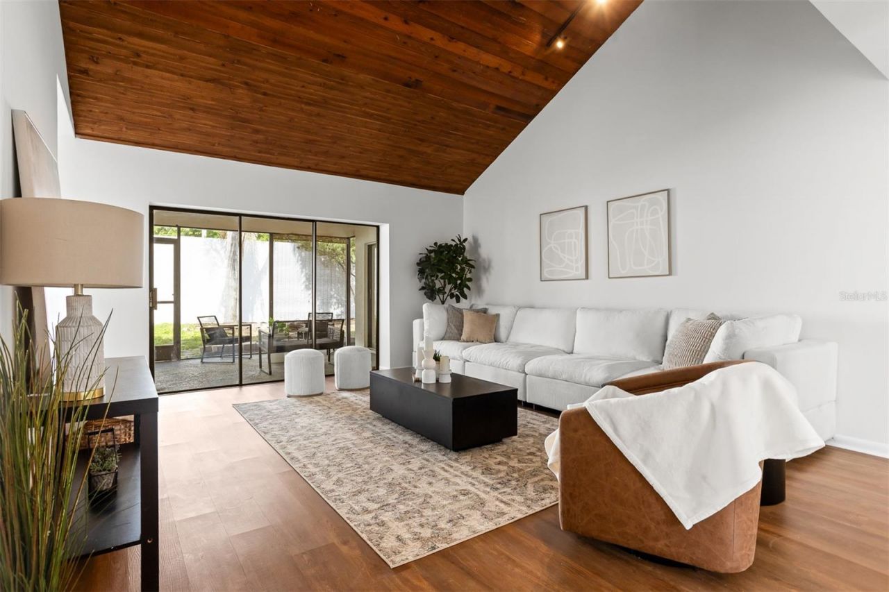 11508 Robles Del Rio Place, Temple Terrace, FL 33617 Photo