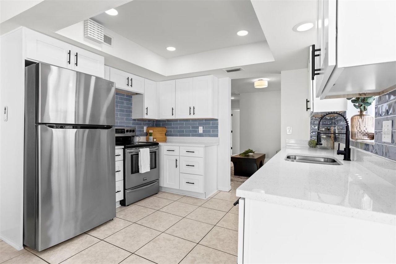 11508 Robles Del Rio Place, Temple Terrace, FL 33617 Photo