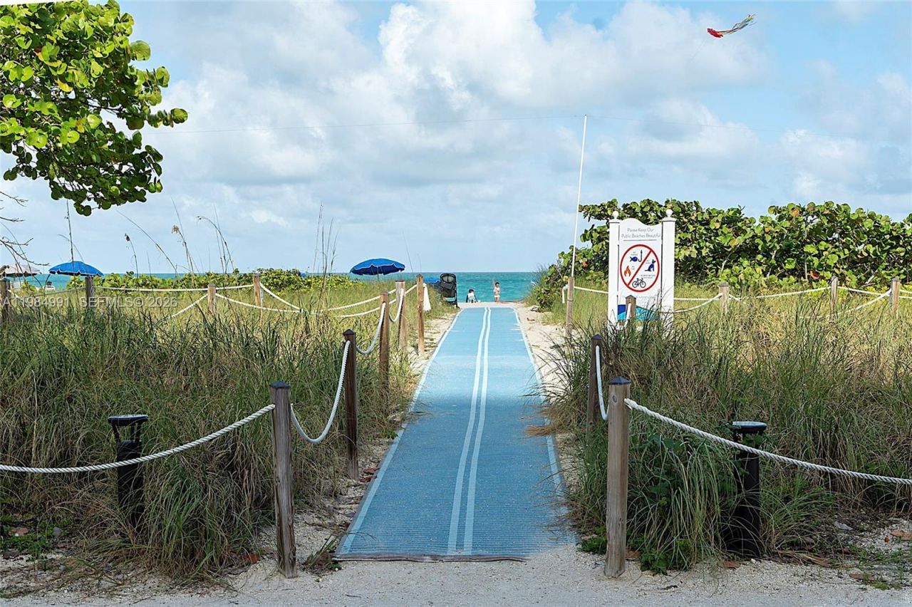 9455 Collins Ave , Unit 409, Surfside, FL 33154 Photo