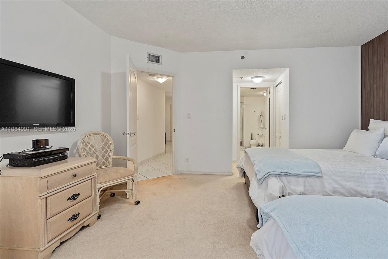 9455 Collins Ave , Unit 409, Surfside, FL 33154 Photo