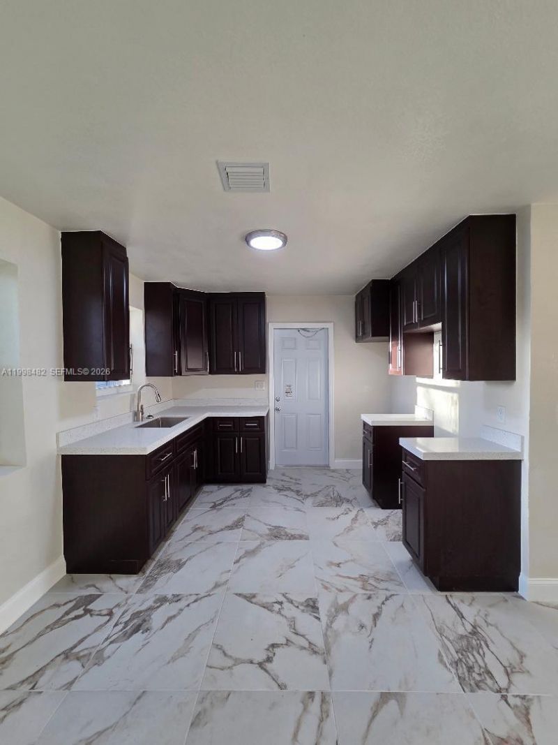 295 NW 48th St , Miami, FL 33127 Photo