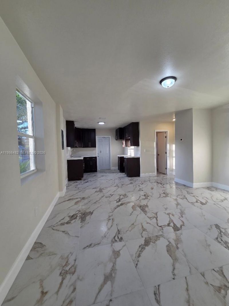 295 NW 48th St , Miami, FL 33127 Photo