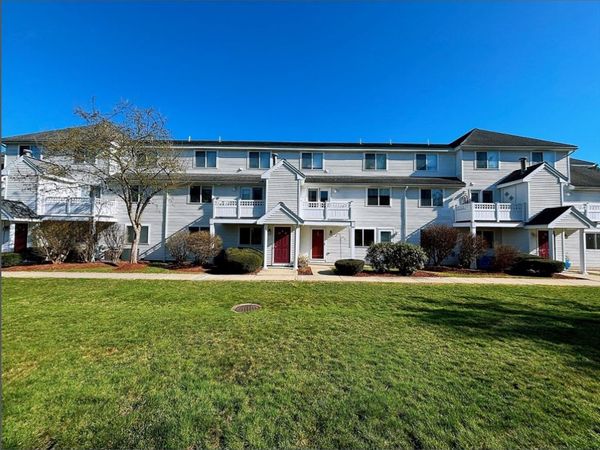 360 Littleton Rd, Unit D15, Chelmsford, MA 01824