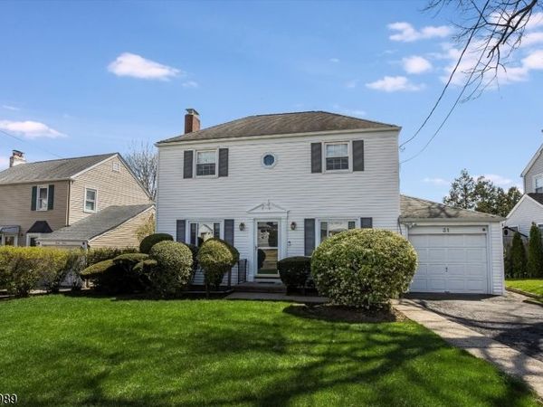 31 Burlington Rd, Clifton, NJ 07012