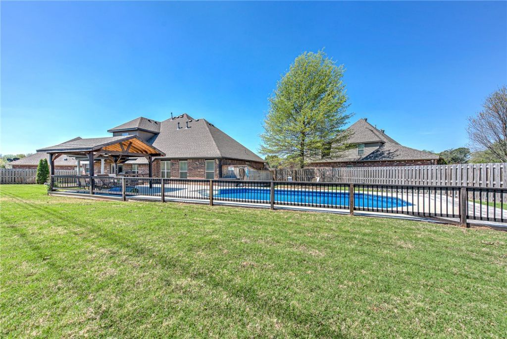 4280 W Water Lilly Court, Fayetteville, AR 72704 Main Photo